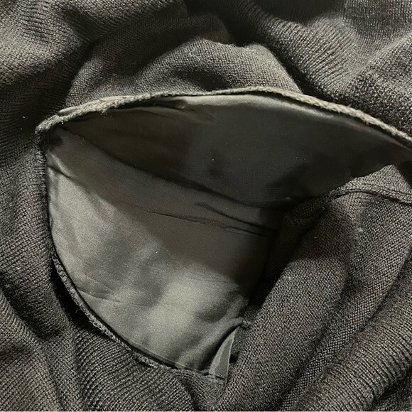 D. Byford Ltd 100% Merino Wool Woman's Black Turtle Neck Sweater Size M - Picture 4 of 6